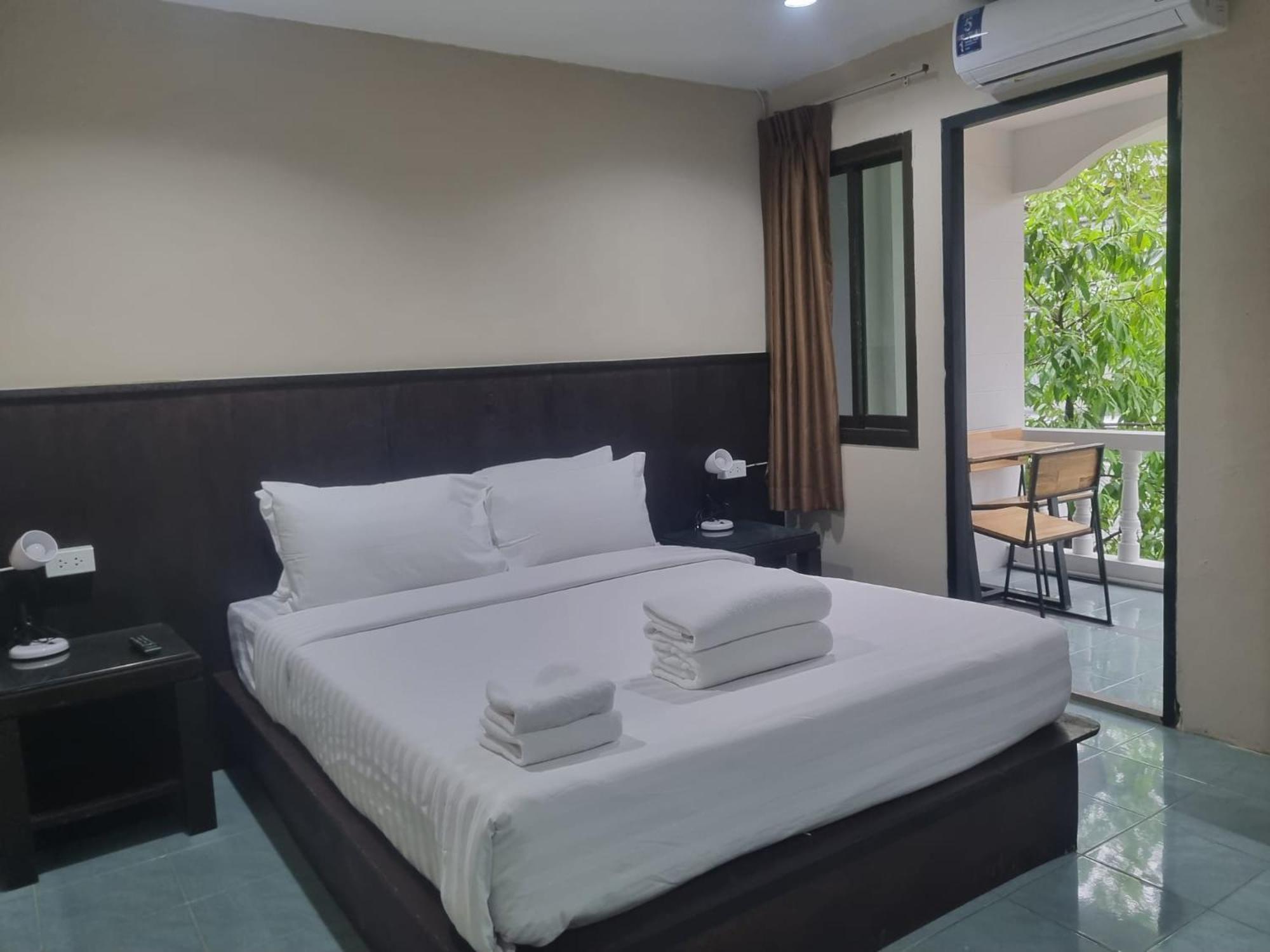 New Breakers Hotel Rawai Luaran gambar