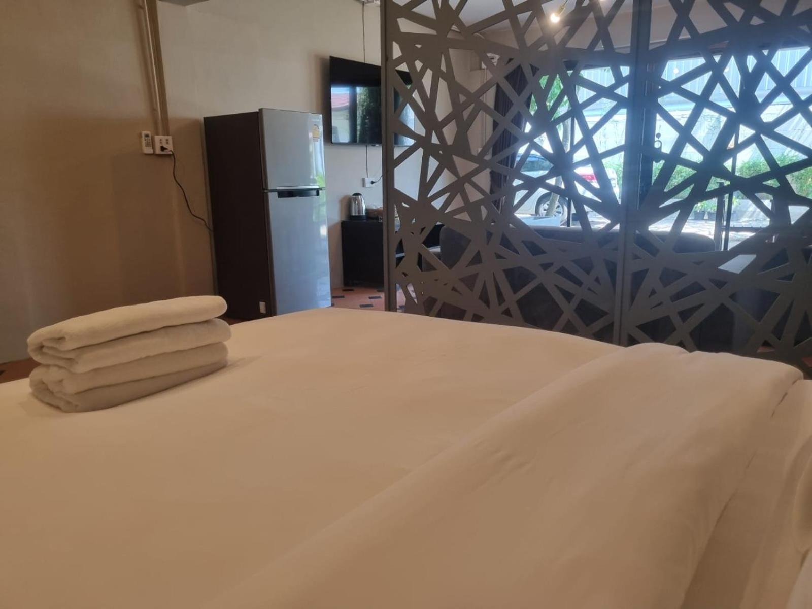 New Breakers Hotel Rawai Luaran gambar